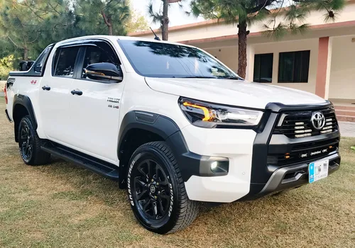 Toyota Hilux Revo Rocco 2022