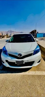 Toyota Vitz F 1.0 2011
