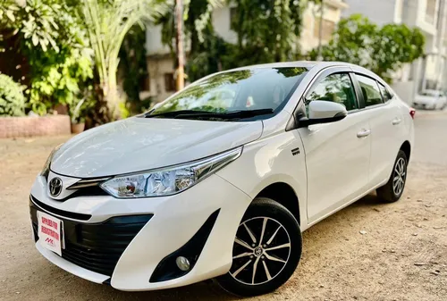 Toyota Yaris Sedan ATIV CVT 1.3 2023