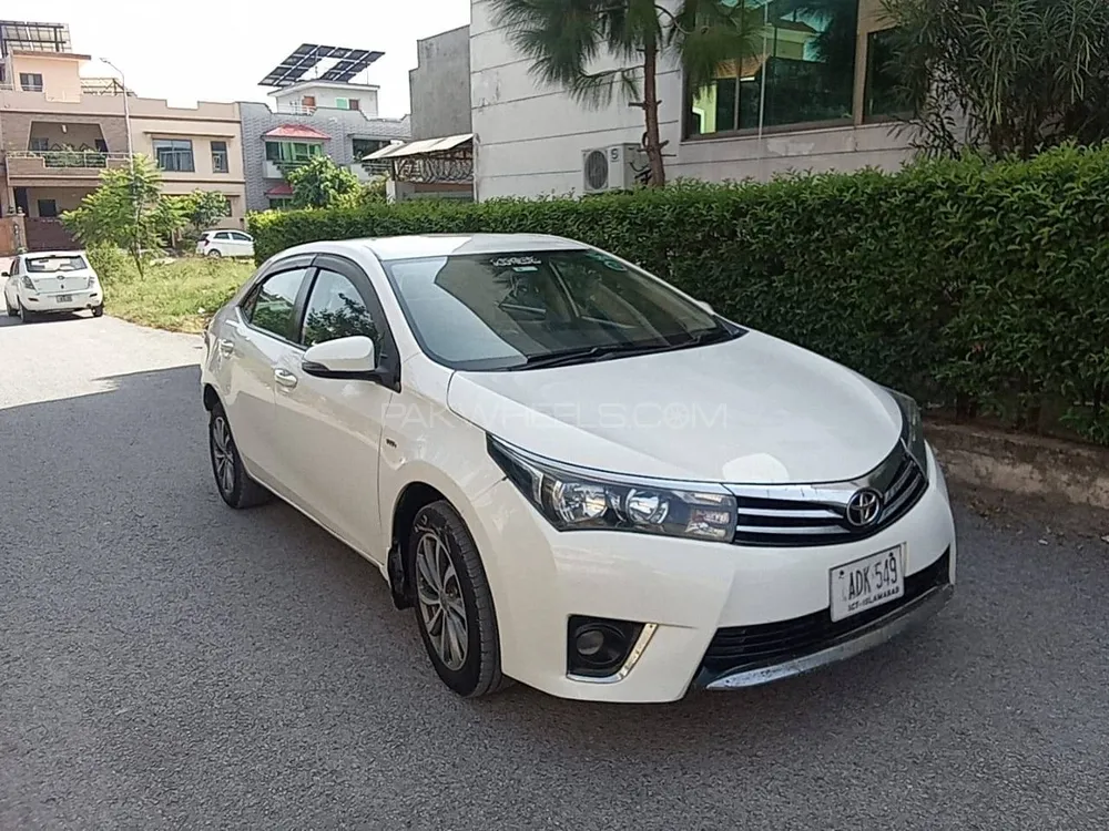 Toyota Corolla 2017 for Sale in Islamabad Toyota Corolla 2017 for Sale in Islamabad Image-2