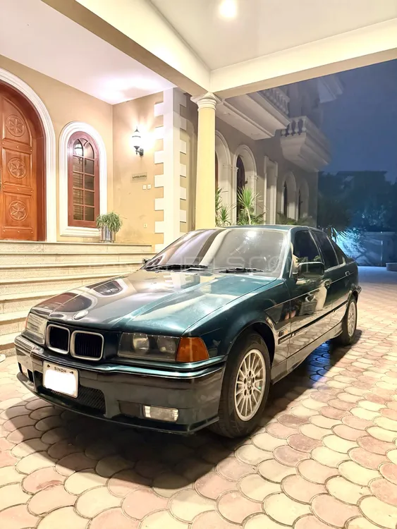 بی ایم ڈبلیو 3 سیریز 1996 for Sale in پشاور بی ایم ڈبلیو 3 سیریز 1996 for Sale in پشاور Image-3