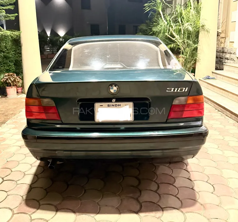 بی ایم ڈبلیو 3 سیریز 1996 for Sale in پشاور بی ایم ڈبلیو 3 سیریز 1996 for Sale in پشاور Image-4