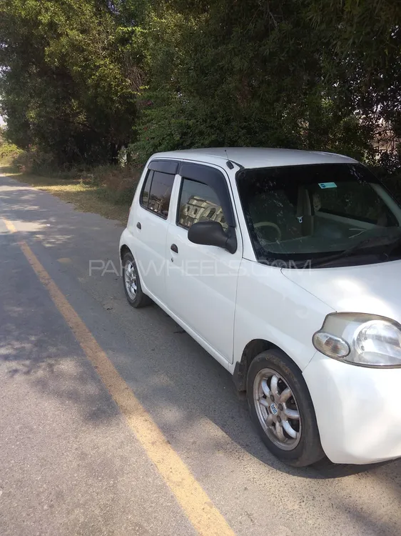 Daihatsu Esse 2017 for Sale in Gujranwala Daihatsu Esse 2017 for Sale in Gujranwala Image-1