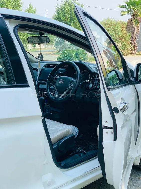 Honda City 2022 for Sale in Lahore Honda City 2022 for Sale in Lahore Image-13