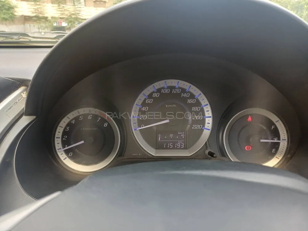 Honda City 2015 for Sale in Chakwal Honda City 2015 for Sale in Chakwal Image-6