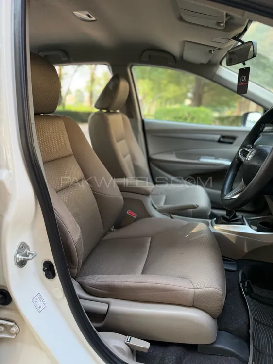 Honda City 2016 for Sale in Lahore Honda City 2016 for Sale in Lahore Image-9