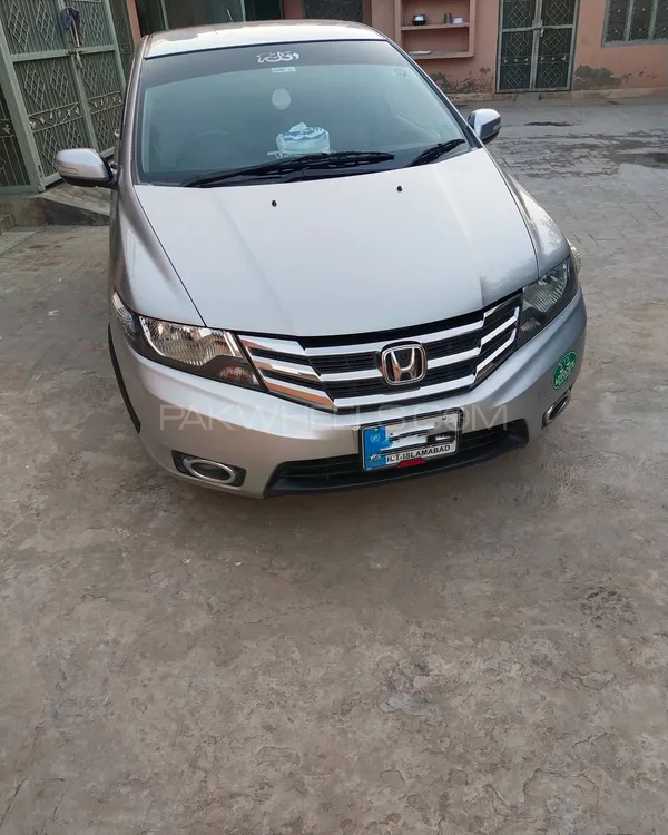 Honda City 2016 for Sale in Okara Image-1
