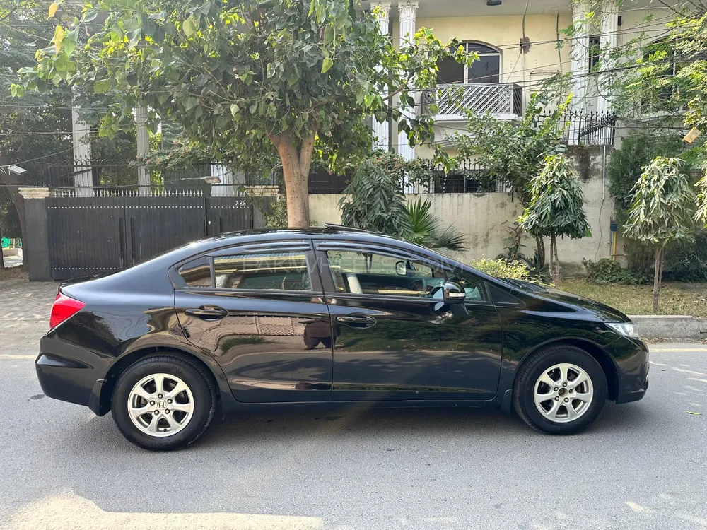 ہونڈا سوک 2013 for Sale in لاہور ہونڈا سوک 2013 for Sale in لاہور Image-10