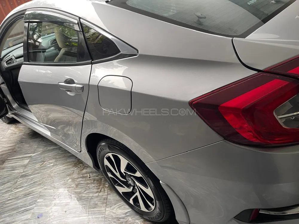 ہونڈا سوک 2016 for Sale in لاہور ہونڈا سوک 2016 for Sale in لاہور Image-3