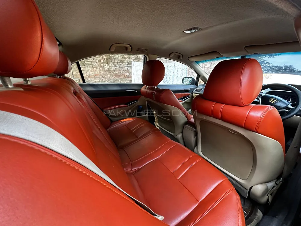 Honda Civic 2011 for Sale in Lahore Honda Civic 2011 for Sale in Lahore Image-6