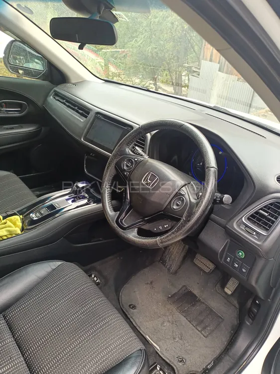 Honda Vezel 2014 for Sale in Dir Honda Vezel 2014 for Sale in Dir Image-2