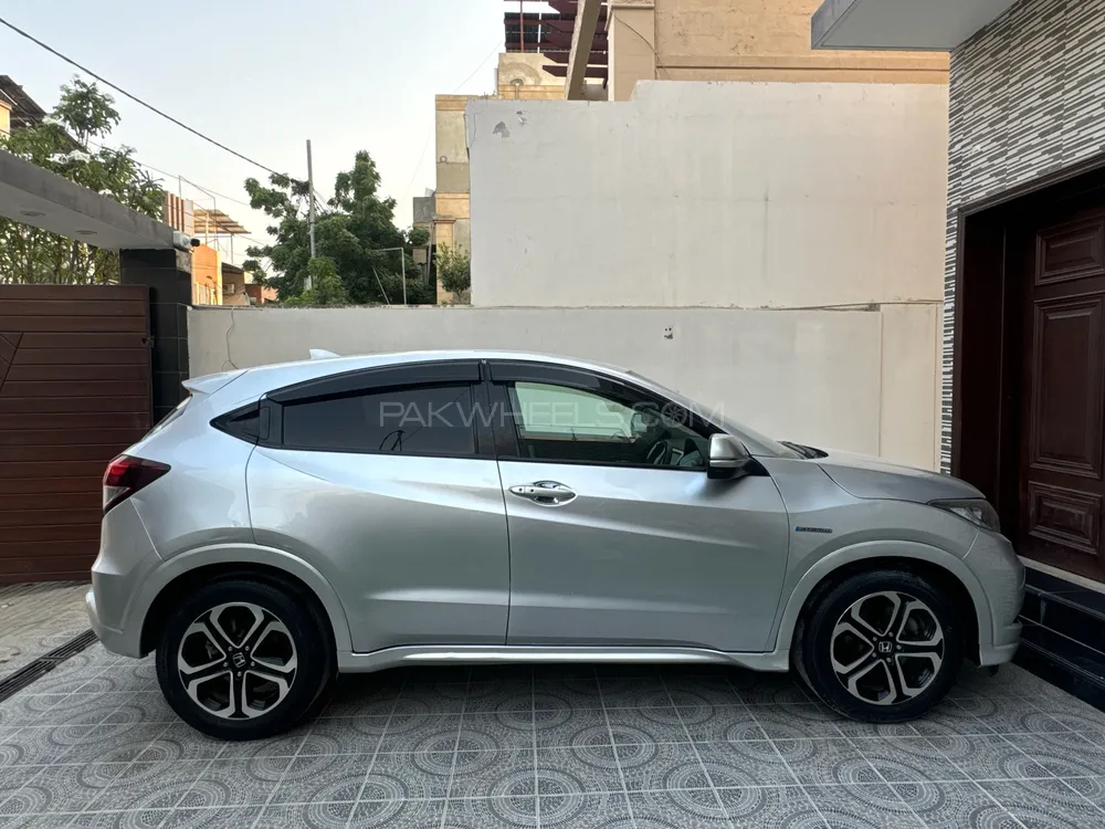 Honda Vezel 2014 for Sale in Karachi Honda Vezel 2014 for Sale in Karachi Image-15