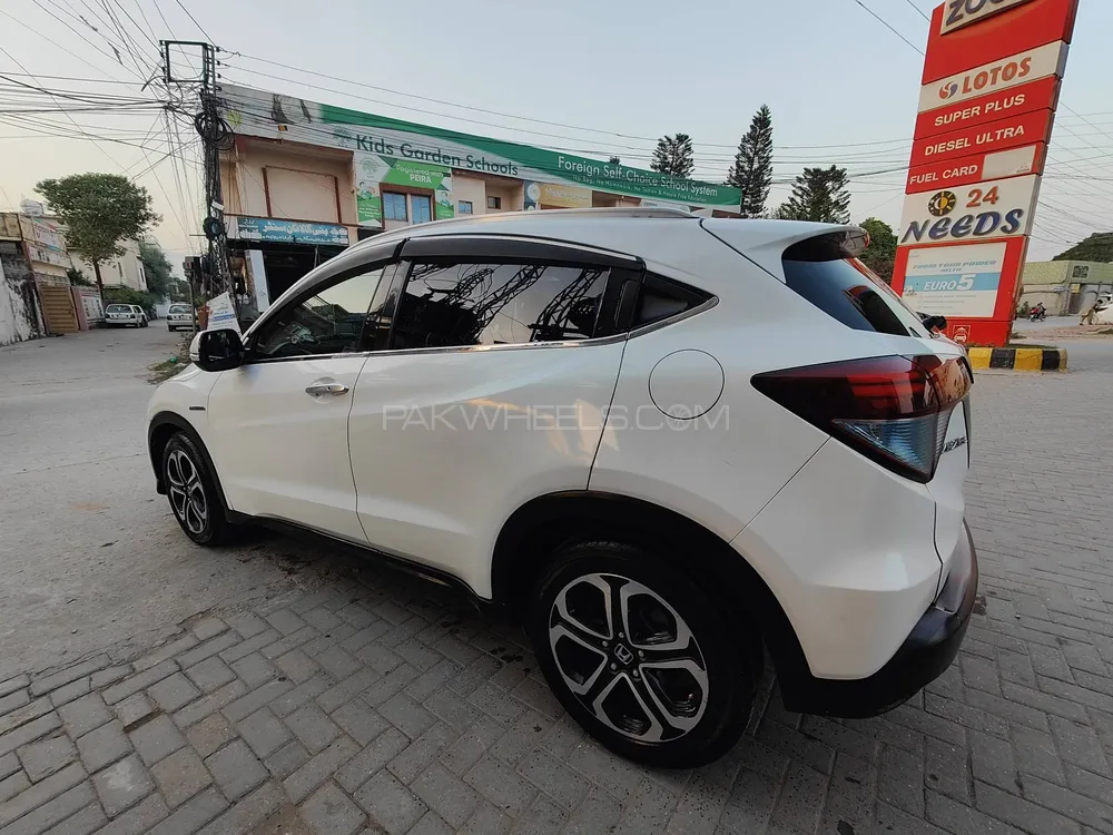 Honda Vezel 2015 for Sale in Islamabad Honda Vezel 2015 for Sale in Islamabad Image-4