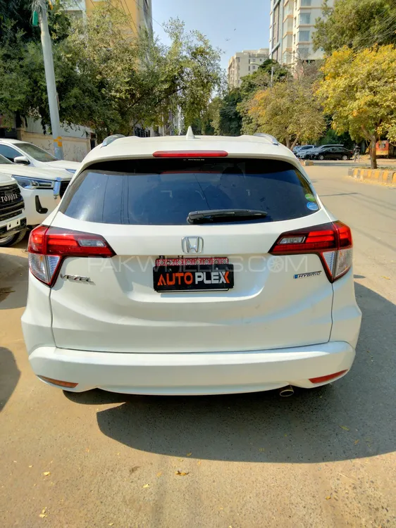 Honda Vezel 2016 for Sale in Karachi Honda Vezel 2016 for Sale in Karachi Image-5