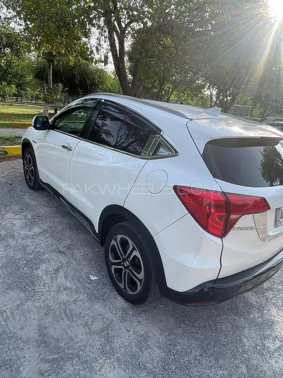Honda Vezel 2017 for Sale in Islamabad Honda Vezel 2017 for Sale in Islamabad Image-4