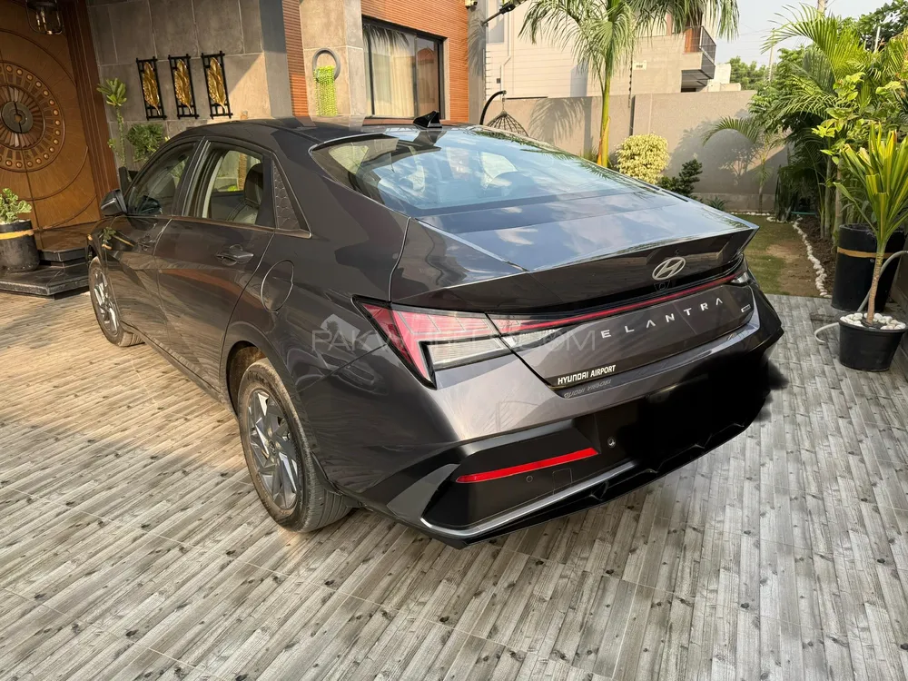 Hyundai Elantra 2025 for Sale in Lahore Hyundai Elantra 2025 for Sale in Lahore Image-8