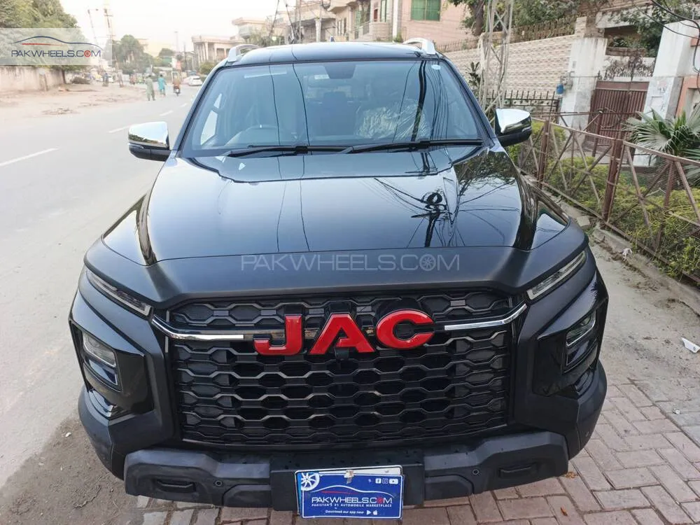 JAC T9 2025 for Sale in Rawalpindi JAC T9 2025 for Sale in Rawalpindi Image-1