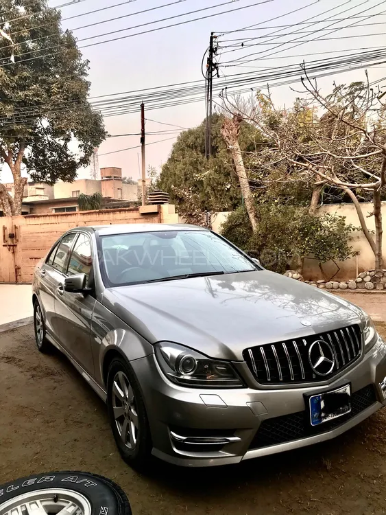 Mercedes Benz C Class 2009 for Sale in Rawalpindi Image-1