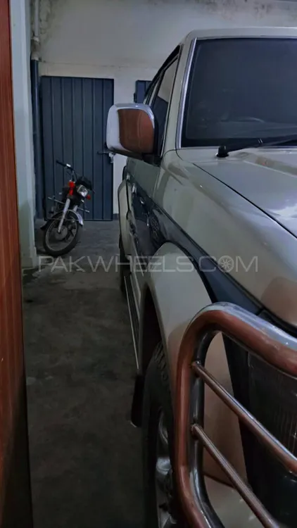 مٹسوبیشی پجیرو 1993 for Sale in لاہور مٹسوبیشی پجیرو 1993 for Sale in لاہور Image-19