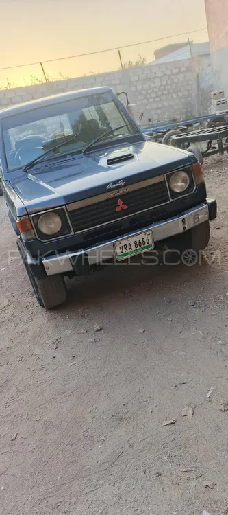 Mitsubishi Pajero 1986 for Sale in Islamabad Image-1