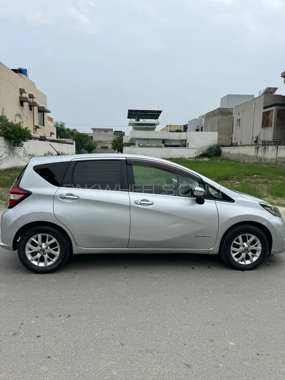 Nissan Note 2018 for Sale in Lahore Nissan Note 2018 for Sale in Lahore Image-3