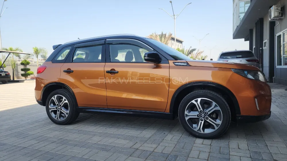 Suzuki Vitara 2017 for Sale in Sialkot Suzuki Vitara 2017 for Sale in Sialkot Image-11