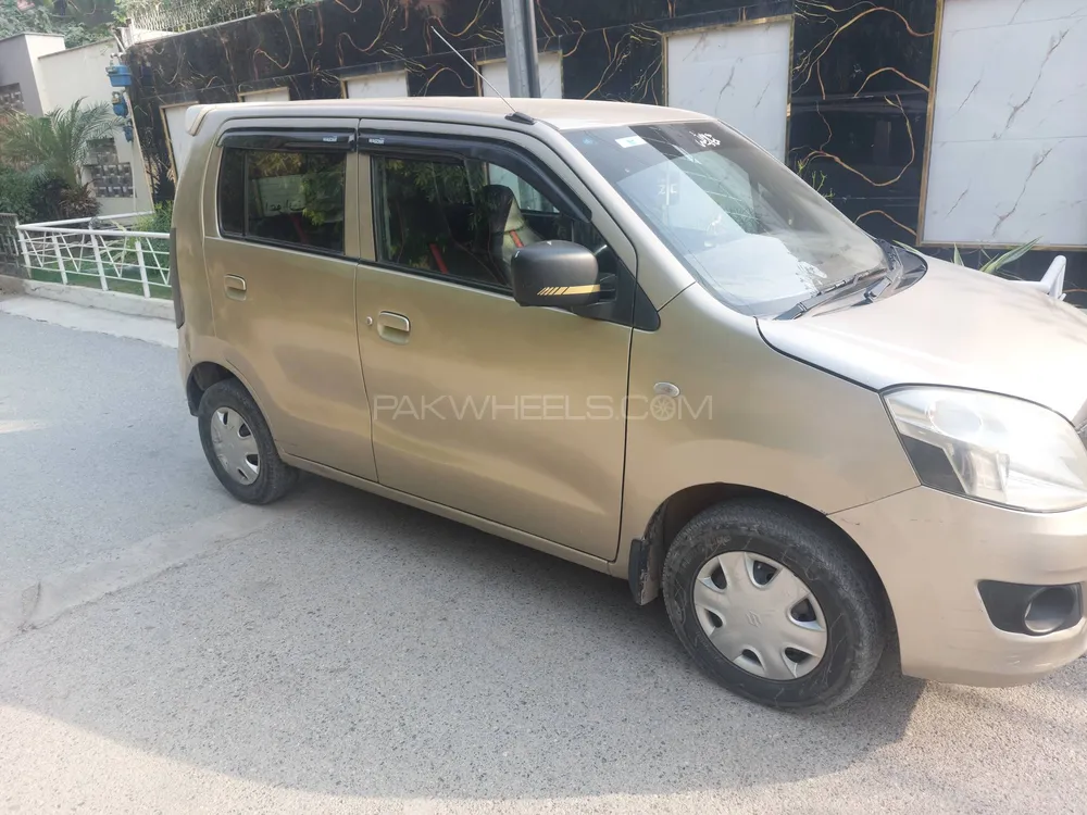 سوزوکی ویگن آر 2015 for Sale in اسلام آباد سوزوکی ویگن آر 2015 for Sale in اسلام آباد Image-4
