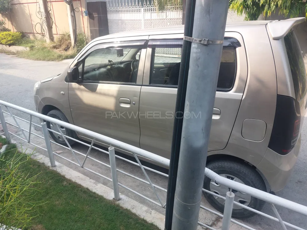 سوزوکی ویگن آر 2015 for Sale in اسلام آباد سوزوکی ویگن آر 2015 for Sale in اسلام آباد Image-8
