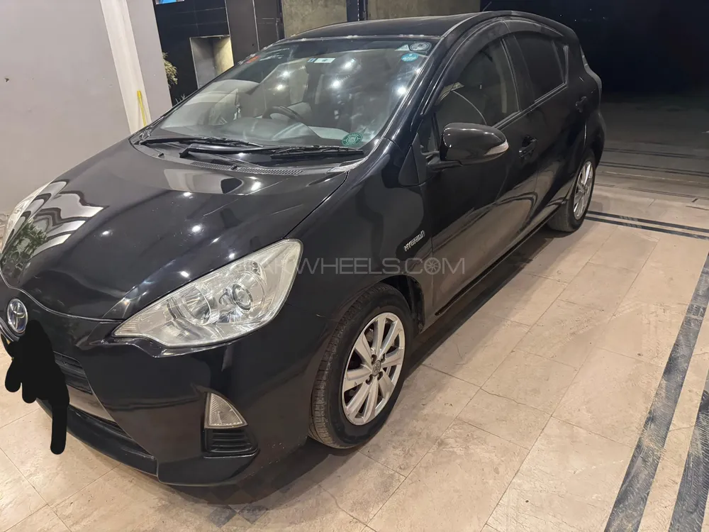 Toyota Aqua 2013 for Sale in Lahore Image-1
