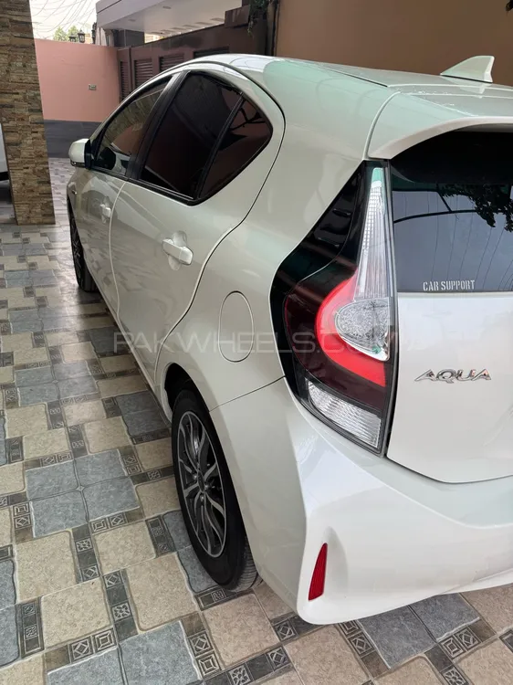 Toyota Aqua 2020 for Sale in Bahawalpur Toyota Aqua 2020 for Sale in Bahawalpur Image-4