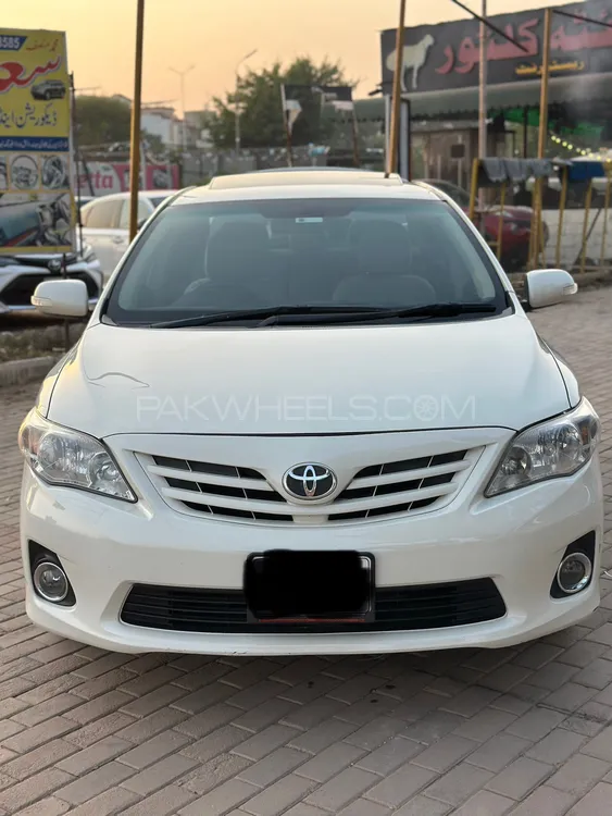 Toyota Corolla 2013 for Sale in Islamabad Image-1