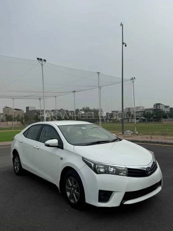 Toyota Corolla 2016 for Sale in Lahore Image-1
