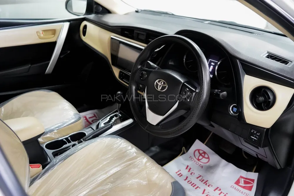 Toyota Corolla 2022 for Sale in Lahore Toyota Corolla 2022 for Sale in Lahore Image-8