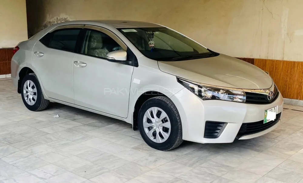 Toyota Corolla 2016 for Sale in Faisalabad Image-1