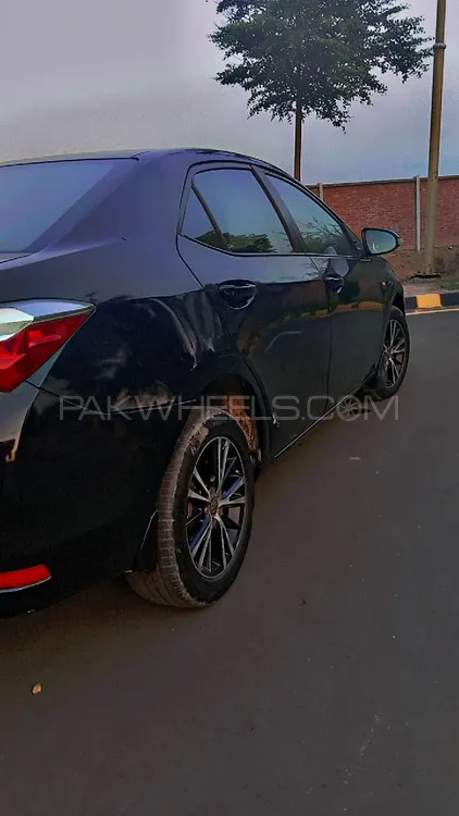 ٹویوٹا کرولا 2018 for Sale in شیخوپورہ ٹویوٹا کرولا 2018 for Sale in شیخوپورہ Image-5