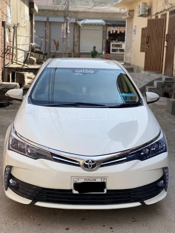 Toyota Corolla 2018 for Sale in Lahore Toyota Corolla 2018 for Sale in Lahore Image-9