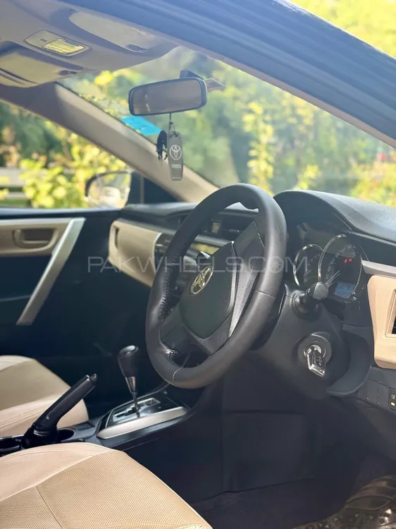 Toyota Corolla 2016 for Sale in Lahore Toyota Corolla 2016 for Sale in Lahore Image-12