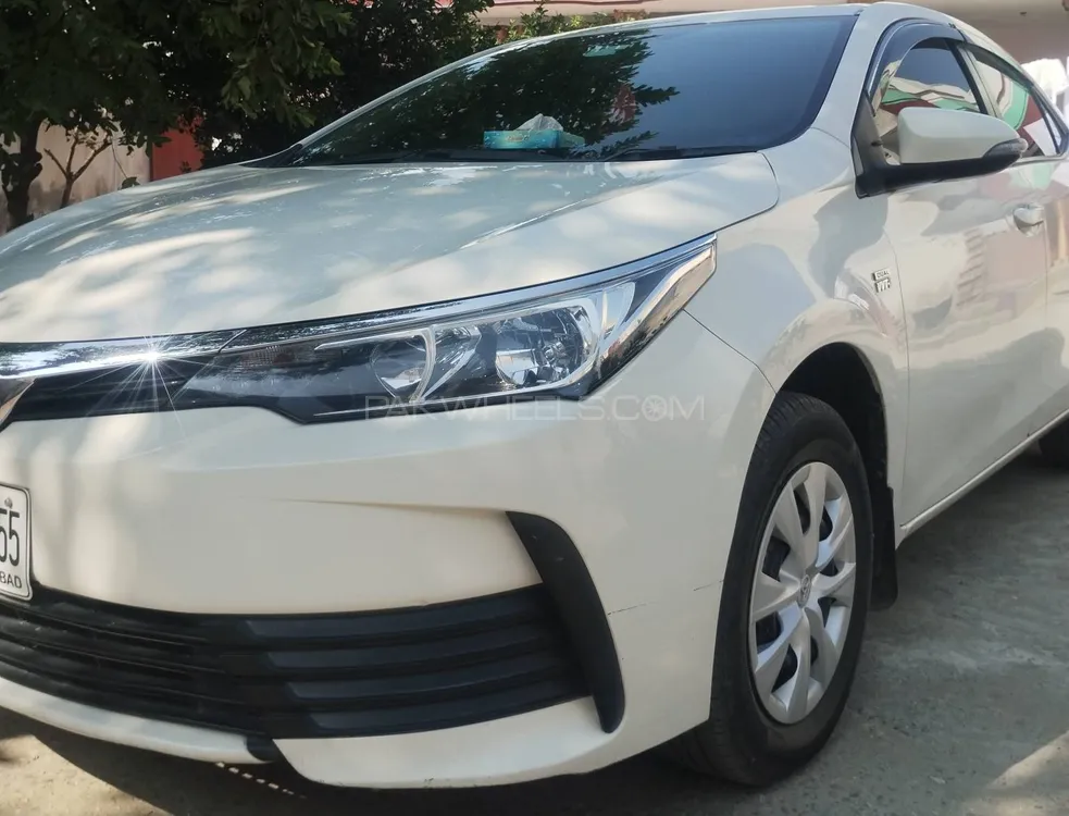 Toyota Corolla 2017 for Sale in Mardan Image-1