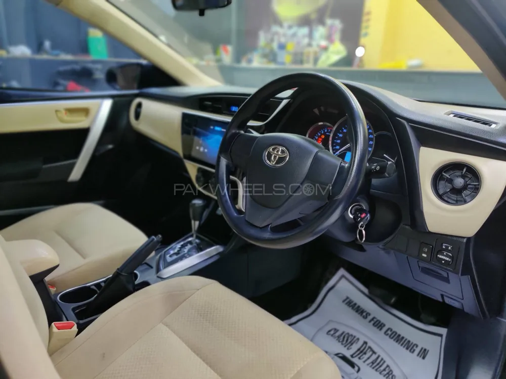 Toyota Corolla 2017 for Sale in Islamabad Toyota Corolla 2017 for Sale in Islamabad Image-9