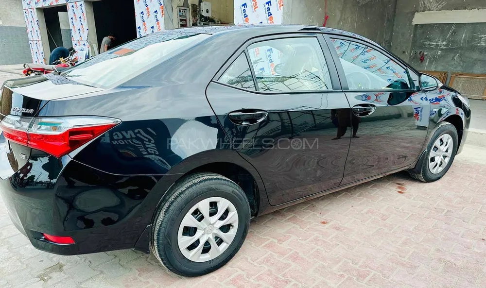 Toyota Corolla 2018 for Sale in Jhang Image-1