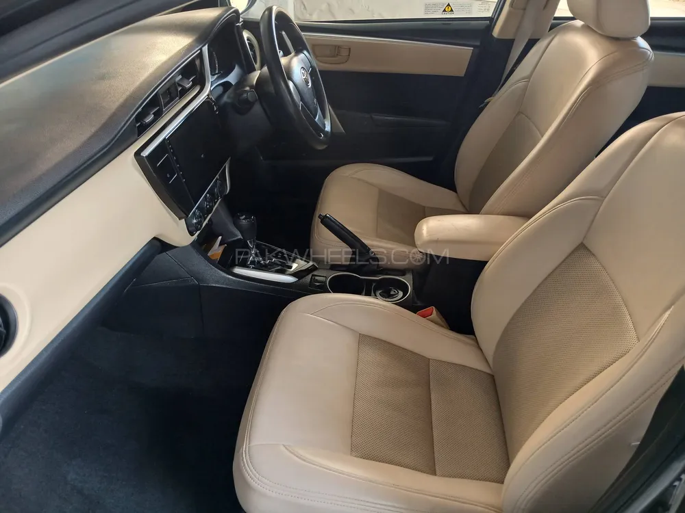 Toyota Corolla 2019 for Sale in Lahore Toyota Corolla 2019 for Sale in Lahore Image-10
