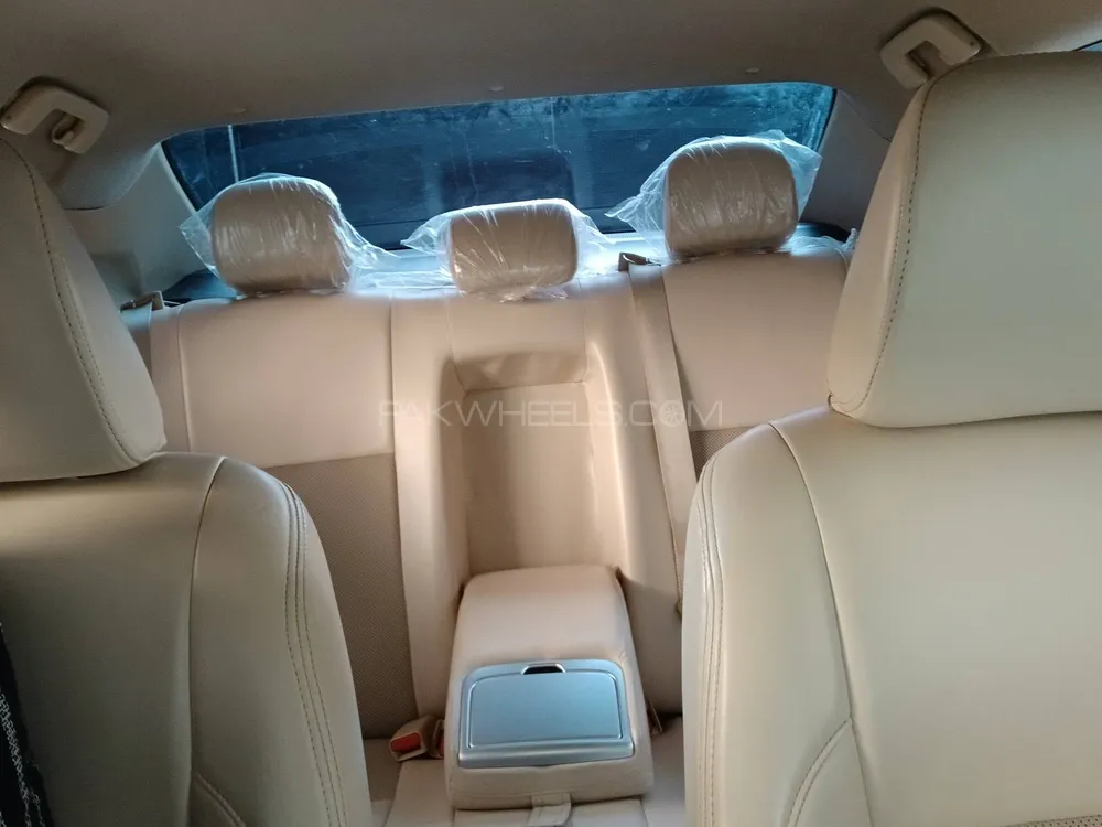 Toyota Corolla 2019 for Sale in Lahore Toyota Corolla 2019 for Sale in Lahore Image-14