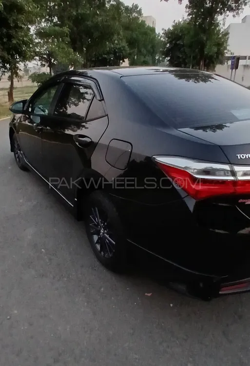 Toyota Corolla 2019 for Sale in Lahore Toyota Corolla 2019 for Sale in Lahore Image-6