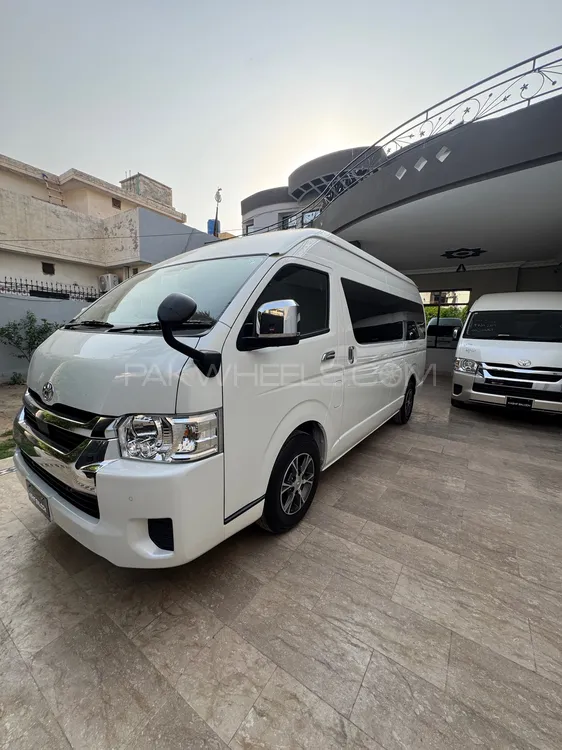 Toyota Hiace 2023 for Sale in Multan Toyota Hiace 2023 for Sale in Multan Image-8