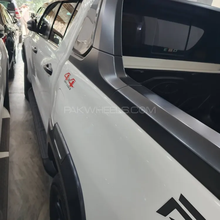 Toyota Hilux 2022 for Sale in Lahore Toyota Hilux 2022 for Sale in Lahore Image-8