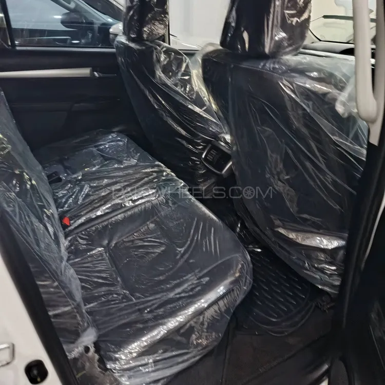 Toyota Hilux 2022 for Sale in Lahore Toyota Hilux 2022 for Sale in Lahore Image-12