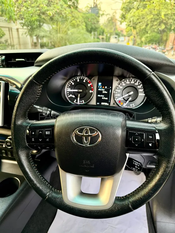 Toyota Hilux 2021 for Sale in Lahore Toyota Hilux 2021 for Sale in Lahore Image-9