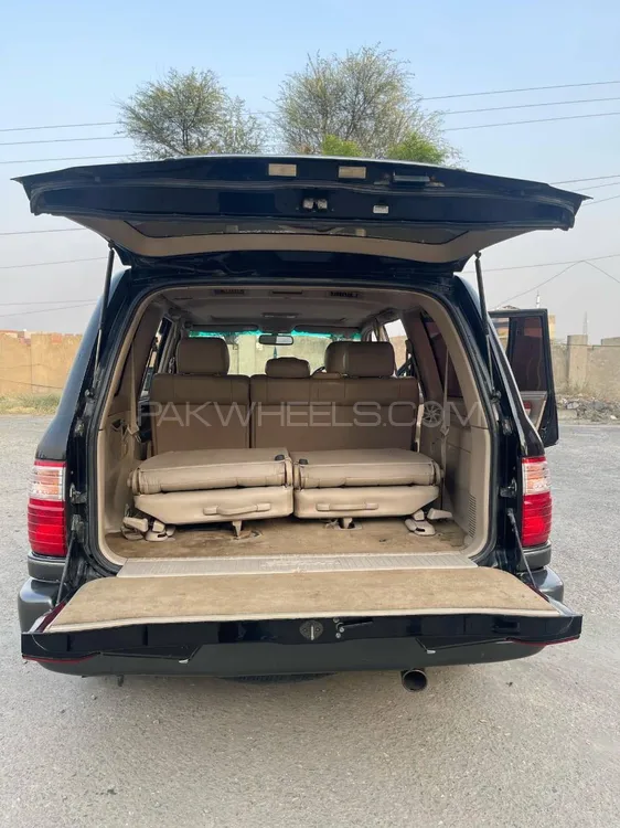 Toyota Land Cruiser 2001 for Sale in Faisalabad Toyota Land Cruiser 2001 for Sale in Faisalabad Image-9