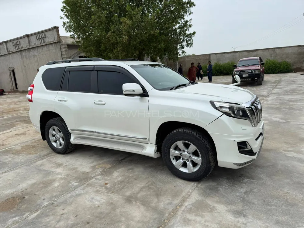 Toyota Prado 2015 for Sale in Hyderabad Toyota Prado 2015 for Sale in Hyderabad Image-1