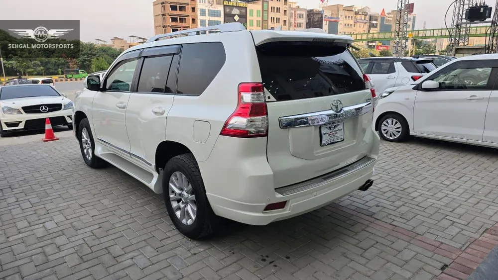 Toyota Prado 2012 for Sale in Islamabad Toyota Prado 2012 for Sale in Islamabad Image-3